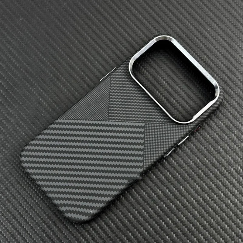 iPhone Serisi Manyetik Karbon Fiber Zırhlı Kılıf
