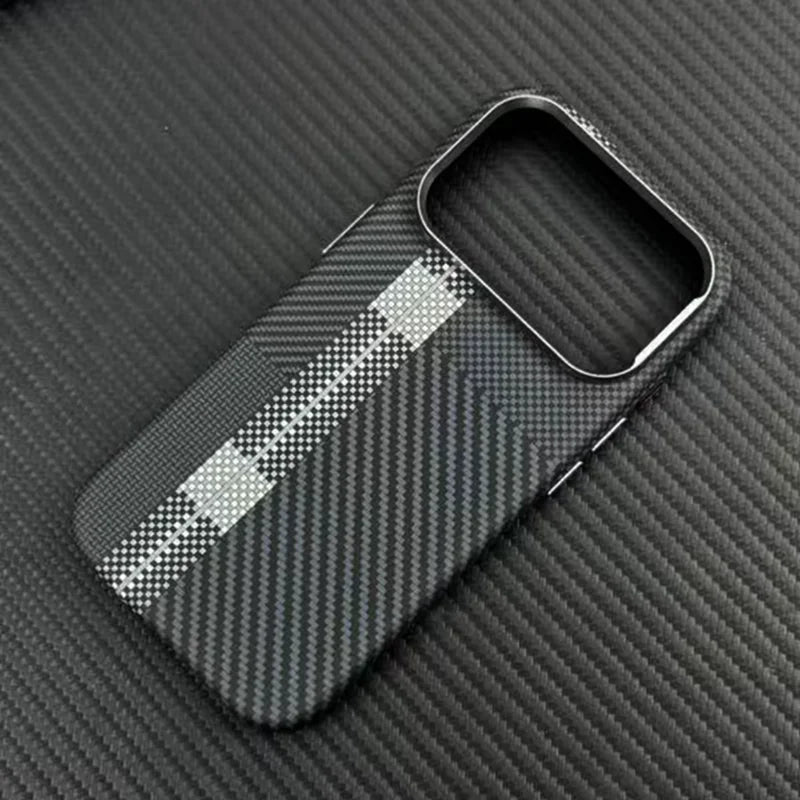 iPhone Serisi Manyetik Karbon Fiber Zırhlı Kılıf