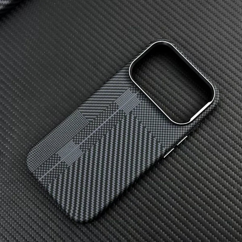 iPhone Serisi Manyetik Karbon Fiber Zırhlı Kılıf